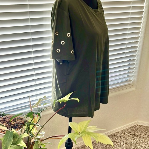 Michael Kors Green Oversized Relaxed T-Shirt - Picture 2 of 7